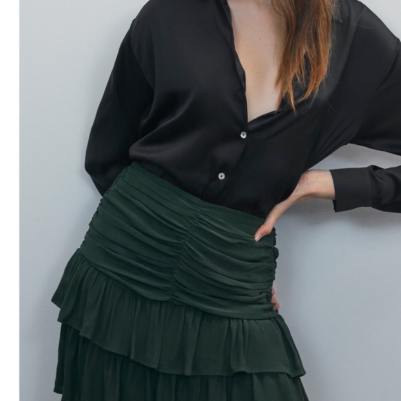 Zara Ruffled Ruched Skirt NWT - Picture 2 of 6